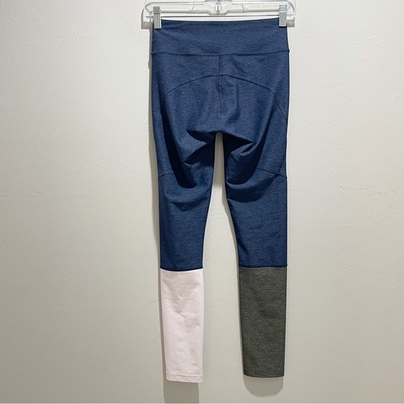 OUTDOOR VOICES Women’s Asymetrical Colorblock Leggings Navy Gray Pink Size XS - Picture 4 of 8